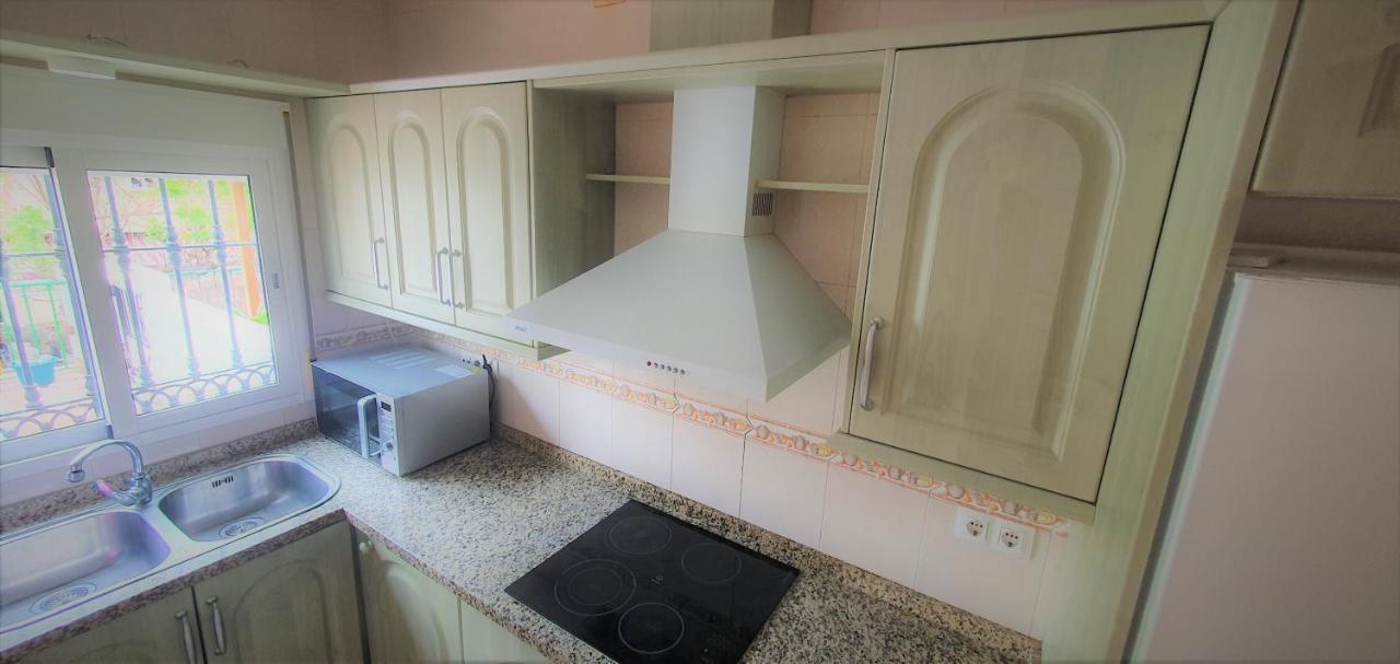 Apartamentos La Libertad Estepona Exteriör bild